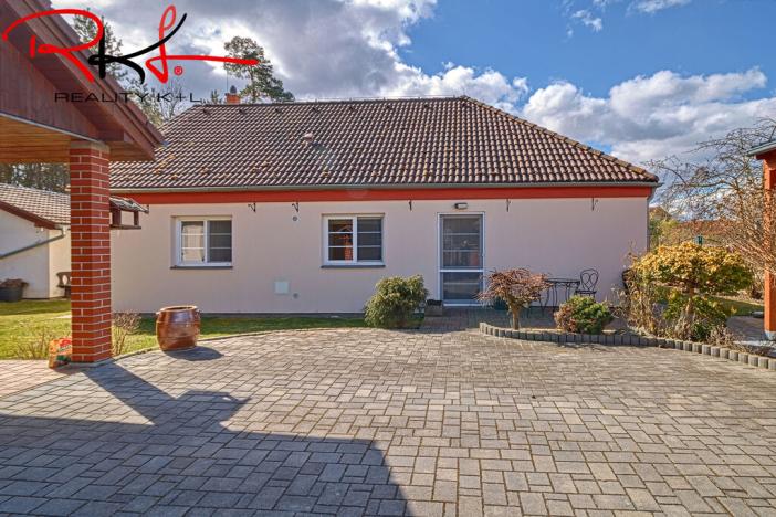 Prodej rodinného domu, Černouček, 180 m2