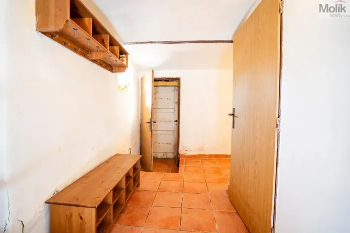 Prodej rodinného domu, Moldava, 390 m2