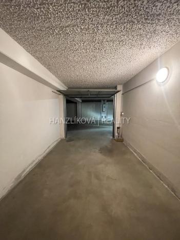 Pronájem garáže, České Budějovice, N. Frýda, 17 m2