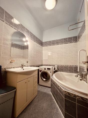 Pronájem bytu 4+1, Ostrava - Moravská Ostrava, Bankovní, 115 m2