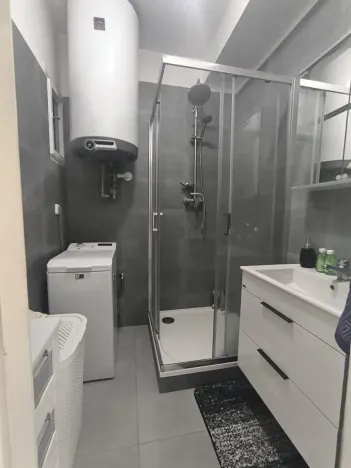 Pronájem bytu 2+1, Hradec Králové - Pražské Předměstí, Vocelova, 75 m2