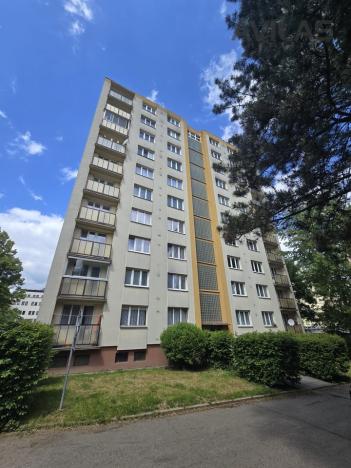Prodej bytu 3+1, Benešov, Bezručova, 57 m2