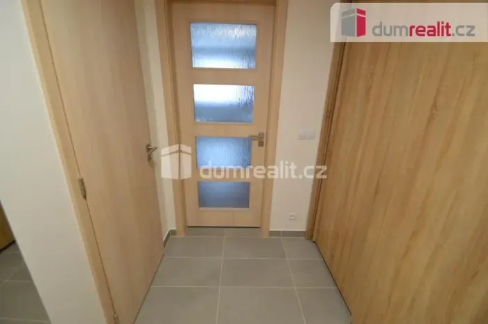 Pronájem bytu 1+kk, Praha - Stodůlky, Na zlatě, 40 m2