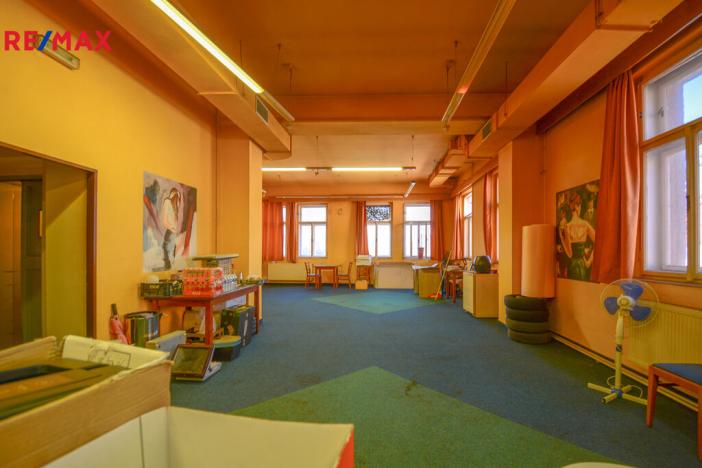 Prodej rodinného domu, Třebechovice pod Orebem, Masarykovo náměstí, 310 m2