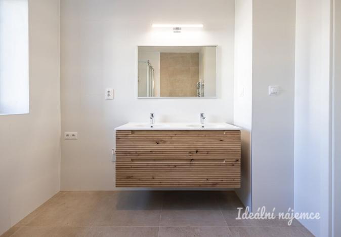 Pronájem bytu 3+kk, Hradec Králové - Pražské Předměstí, Albertova, 52 m2