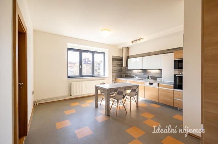 Pronájem bytu 3+kk, Hradec Králové - Pražské Předměstí, Albertova, 55 m2