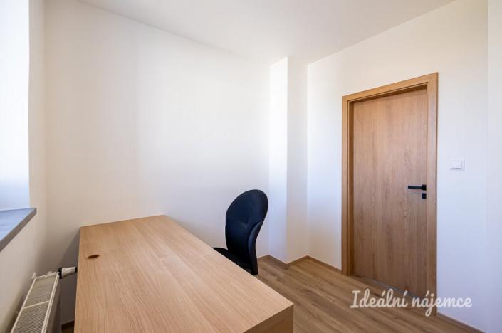 Pronájem bytu 3+kk, Hradec Králové - Pražské Předměstí, Albertova, 55 m2