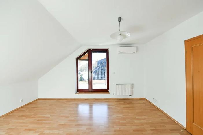 Prodej rodinného domu, Horoměřice, 350 m2