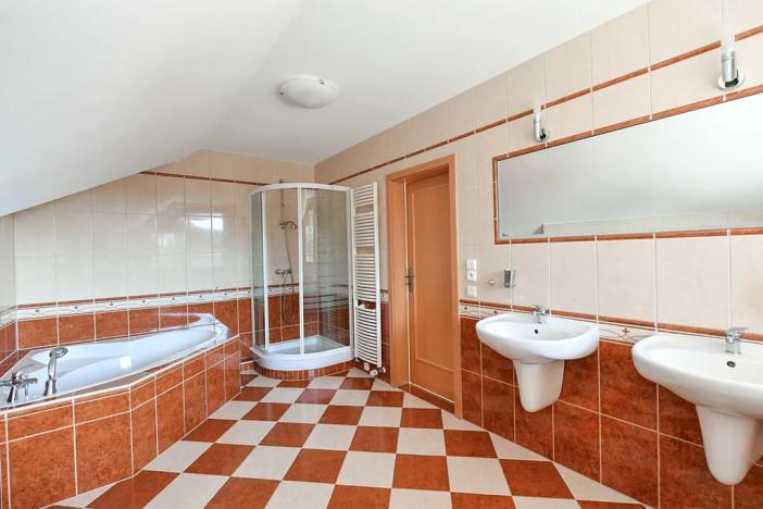 Prodej rodinného domu, Horoměřice, 350 m2