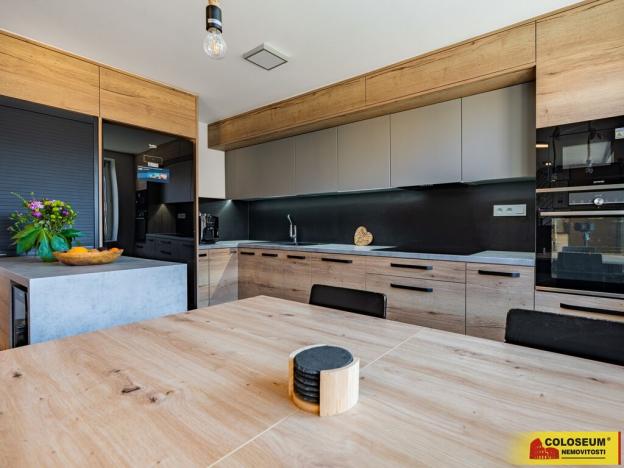 Prodej bytu 4+kk, Napajedla, 122 m2