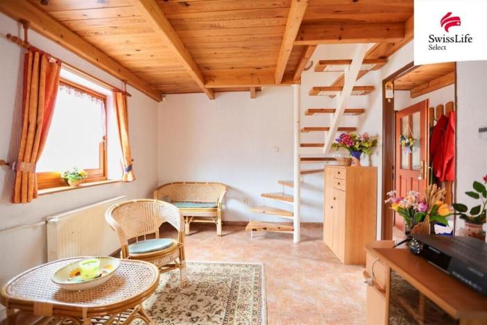 Prodej rodinného domu, Černovice, Husovy sady, 400 m2