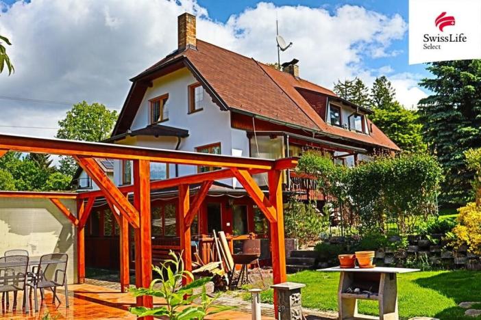 Prodej rodinného domu, Černovice, Husovy sady, 400 m2