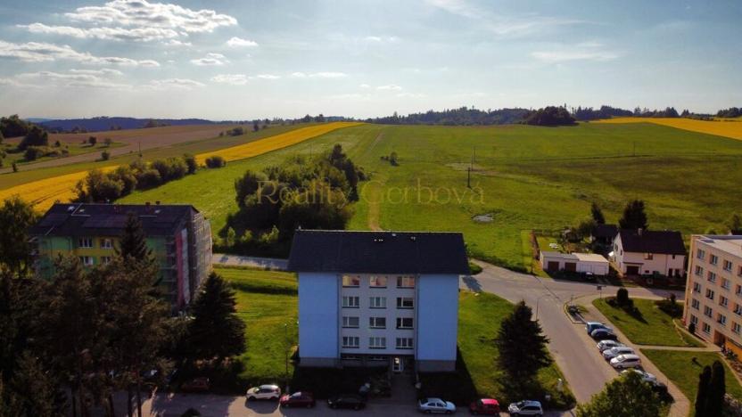 Prodej bytu 2+1, Studená, Komenského, 57 m2