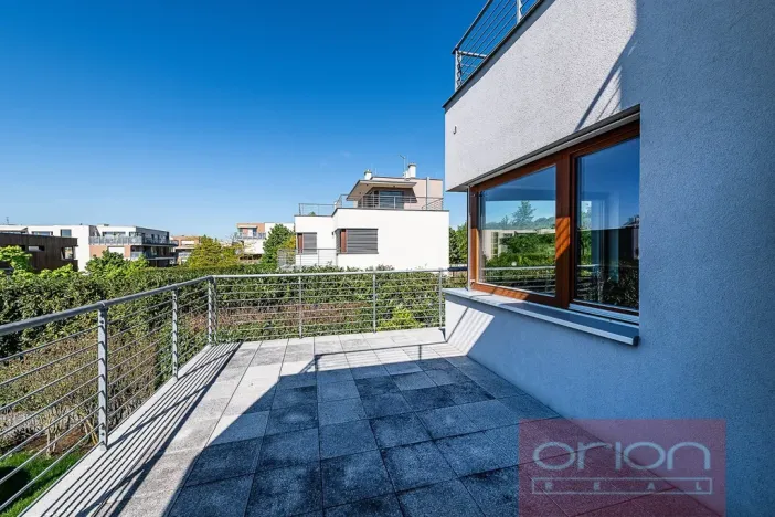 Pronájem rodinného domu, Praha - Jinonice, Vacínovská, 360 m2