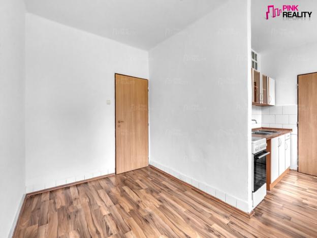 Pronájem bytu 2+1, Liberk - Uhřínov, 58 m2