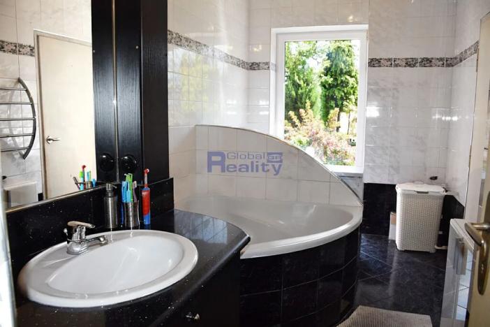 Prodej vily, Hradec Králové, Karla Čapka, 340 m2