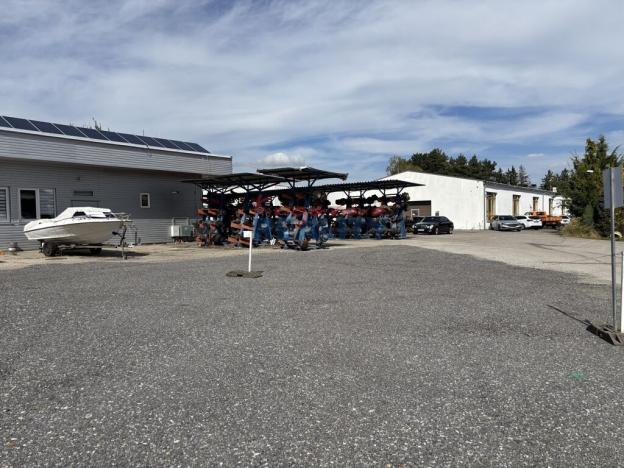 Pronájem komerční nemovitosti, Lišov, Miletínská, 2000 m2