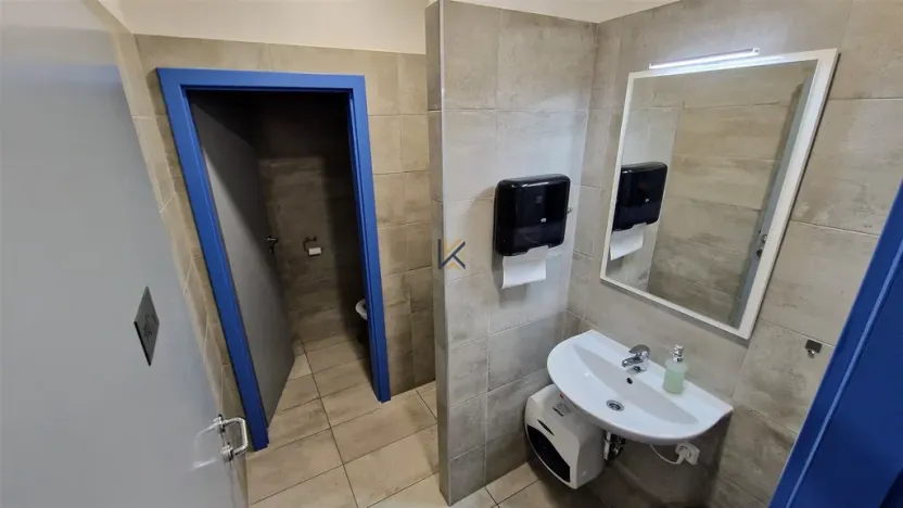 Pronájem kanceláře, Praha - Vysočany, Kolbenova, 191 m2