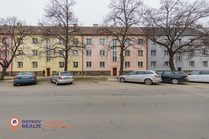 Prodej bytu 3+1, Krnov, Nádražní, 78 m2