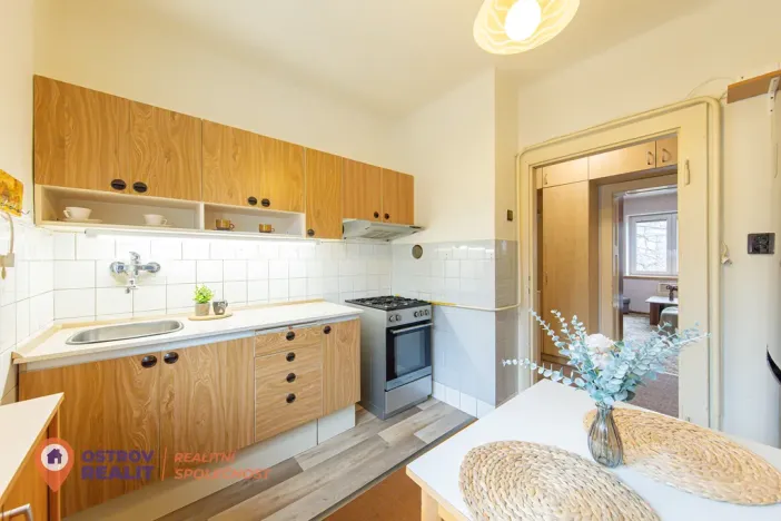 Prodej bytu 3+1, Krnov, Nádražní, 78 m2