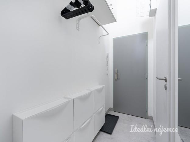 Pronájem bytu 1+kk, Praha - Kyje, Za černým mostem, 25 m2