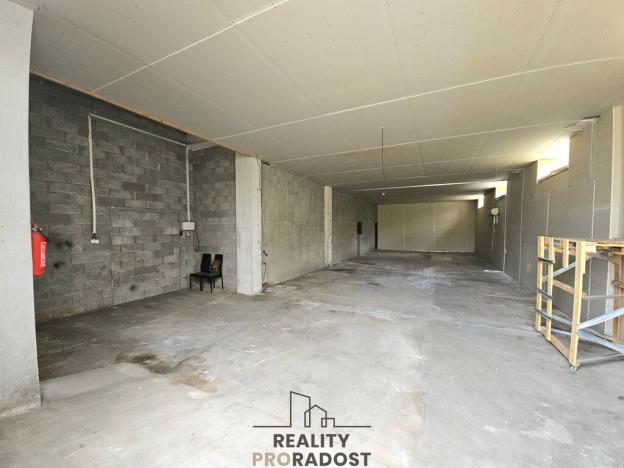 Pronájem skladu, Hodonín, Smetanova, 1622 m2