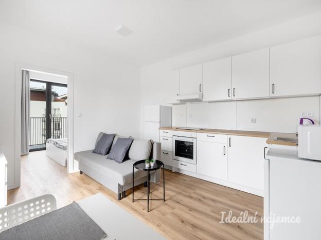 Pronájem bytu 2+kk, Praha - Kyje, Za černým mostem, 42 m2