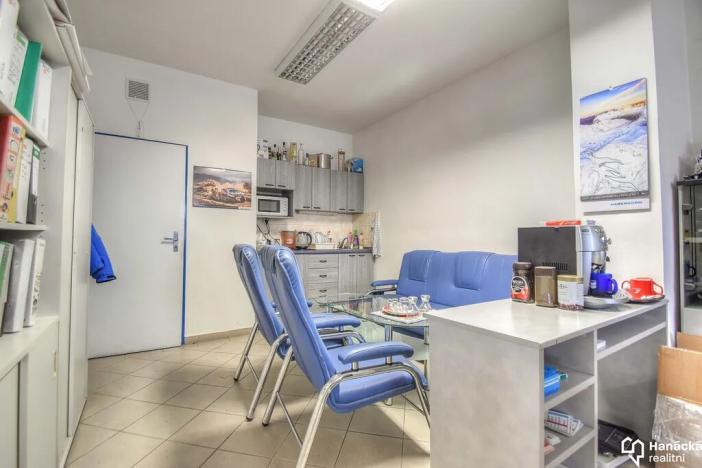 Prodej kanceláře, Olomouc, Železniční, 192 m2