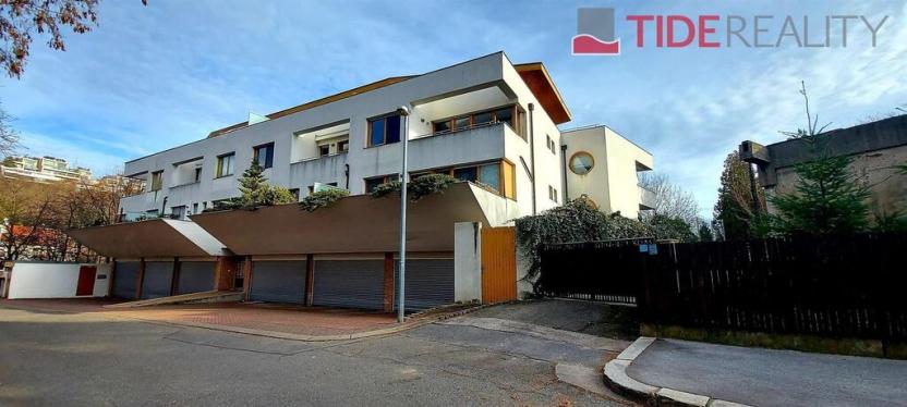 Pronájem bytu 1+kk, Praha - Smíchov, Pod Hybšmankou, 50 m2