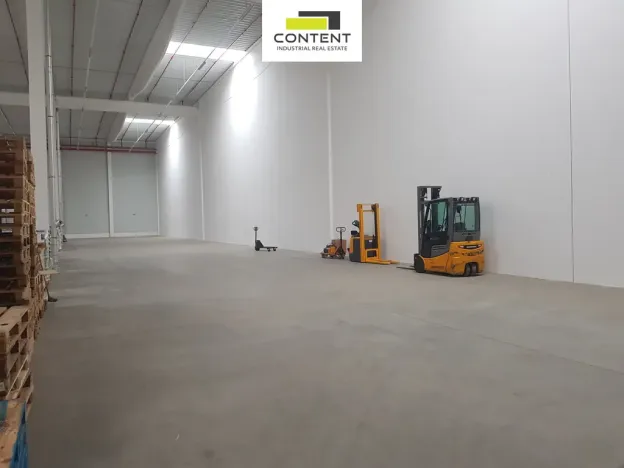 Pronájem skladu, Hněvotín, 1700 m2
