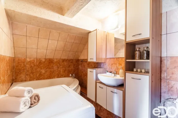 Prodej ubytování, Loučná pod Klínovcem - Loučná, 290 m2