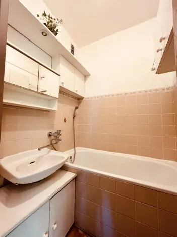 Pronájem bytu 2+1, Ostrava - Hrabůvka, U Prodejny, 58 m2