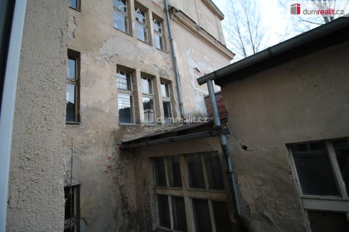 Prodej komerční nemovitosti, Kraslice, Pod nádražím, 1600 m2