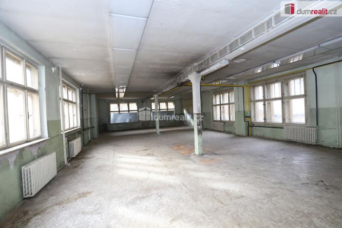 Prodej komerční nemovitosti, Kraslice, Pod nádražím, 1600 m2