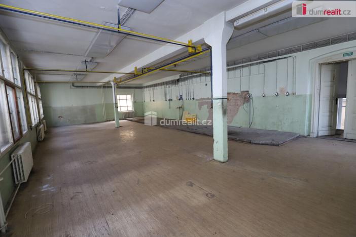 Prodej komerční nemovitosti, Kraslice, Pod nádražím, 1600 m2