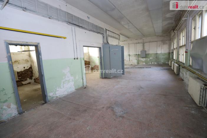 Prodej komerční nemovitosti, Kraslice, Pod nádražím, 1600 m2