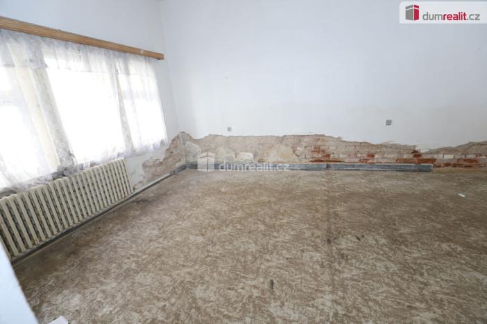 Prodej komerční nemovitosti, Kraslice, Pod nádražím, 1600 m2