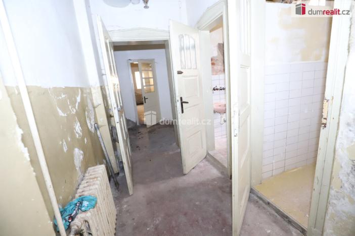 Prodej komerční nemovitosti, Kraslice, Pod nádražím, 1600 m2