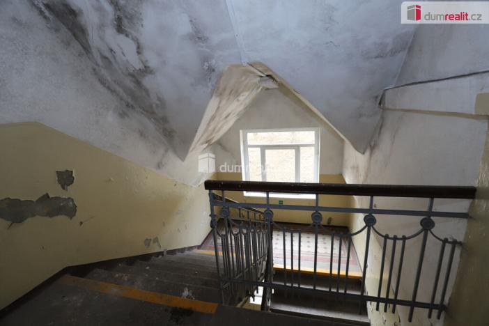 Prodej komerční nemovitosti, Kraslice, Pod nádražím, 1600 m2