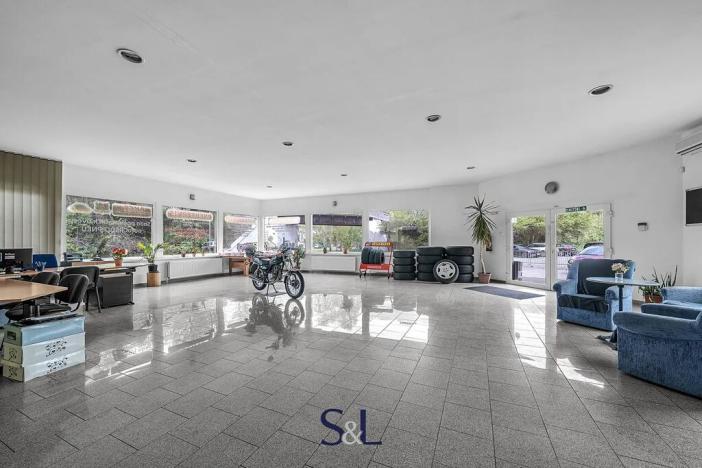 Prodej obchodního prostoru, Sosnová, 329 m2