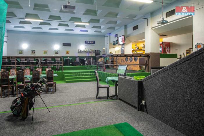 Pronájem obchodního prostoru, Pardubice - Bílé Předměstí, Dašická, 1230 m2