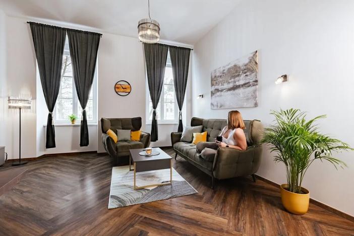 Prodej bytu 2+kk, Horní Planá, Náměstí, 59 m2