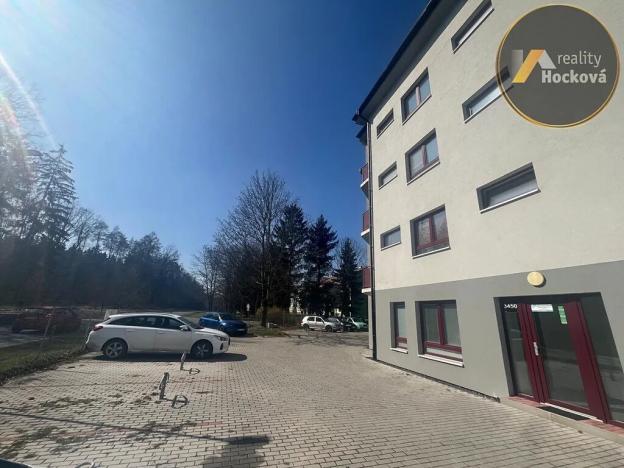 Pronájem garážového stání, Kladno, Havlíčkova, 15 m2