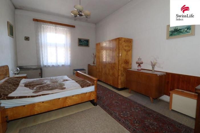 Prodej bytu 2+1, Nejdek, náměstí Karla IV., 74 m2