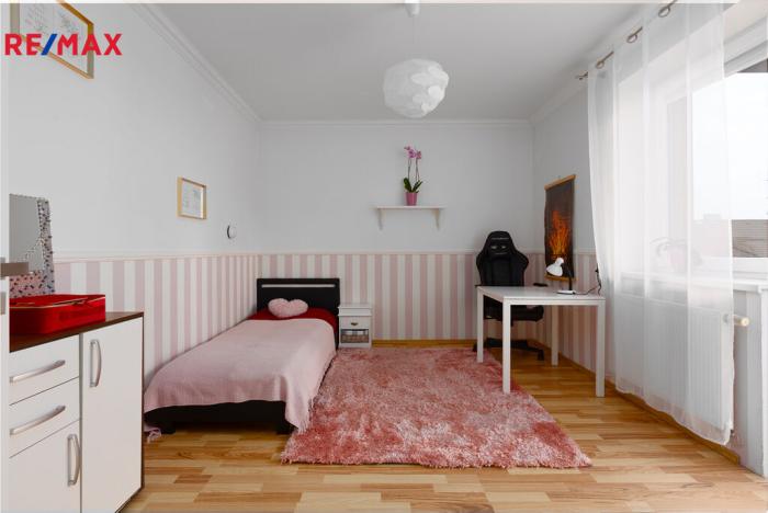 Prodej bytu 3+kk, Karlovy Vary - Drahovice, Zbrojnická, 91 m2