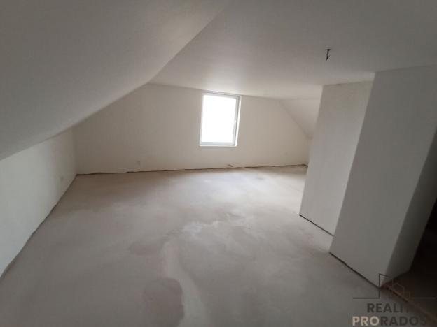 Prodej rodinného domu, Veltruby, K zastávce, 140 m2