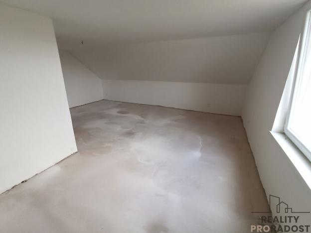 Prodej rodinného domu, Veltruby, K zastávce, 140 m2