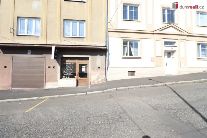 Pronájem obchodního prostoru, Karlovy Vary - Rybáře, Kosmonautů, 35 m2