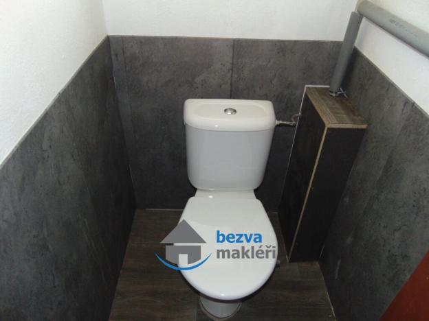 Pronájem výrobních prostor, Skuteč, Zvěřinova, 118 m2