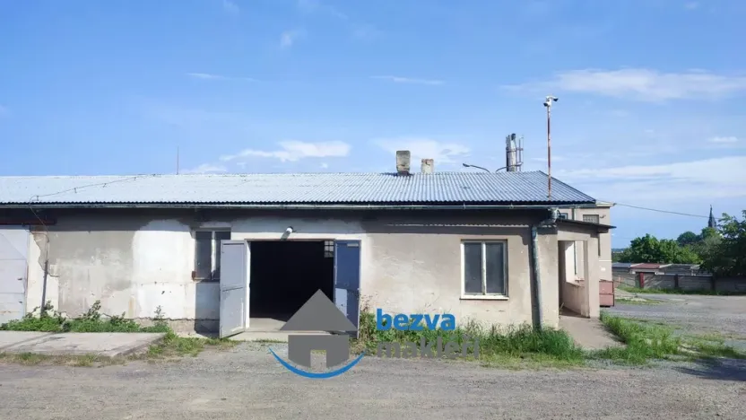 Pronájem výrobních prostor, Skuteč, Zvěřinova, 118 m2